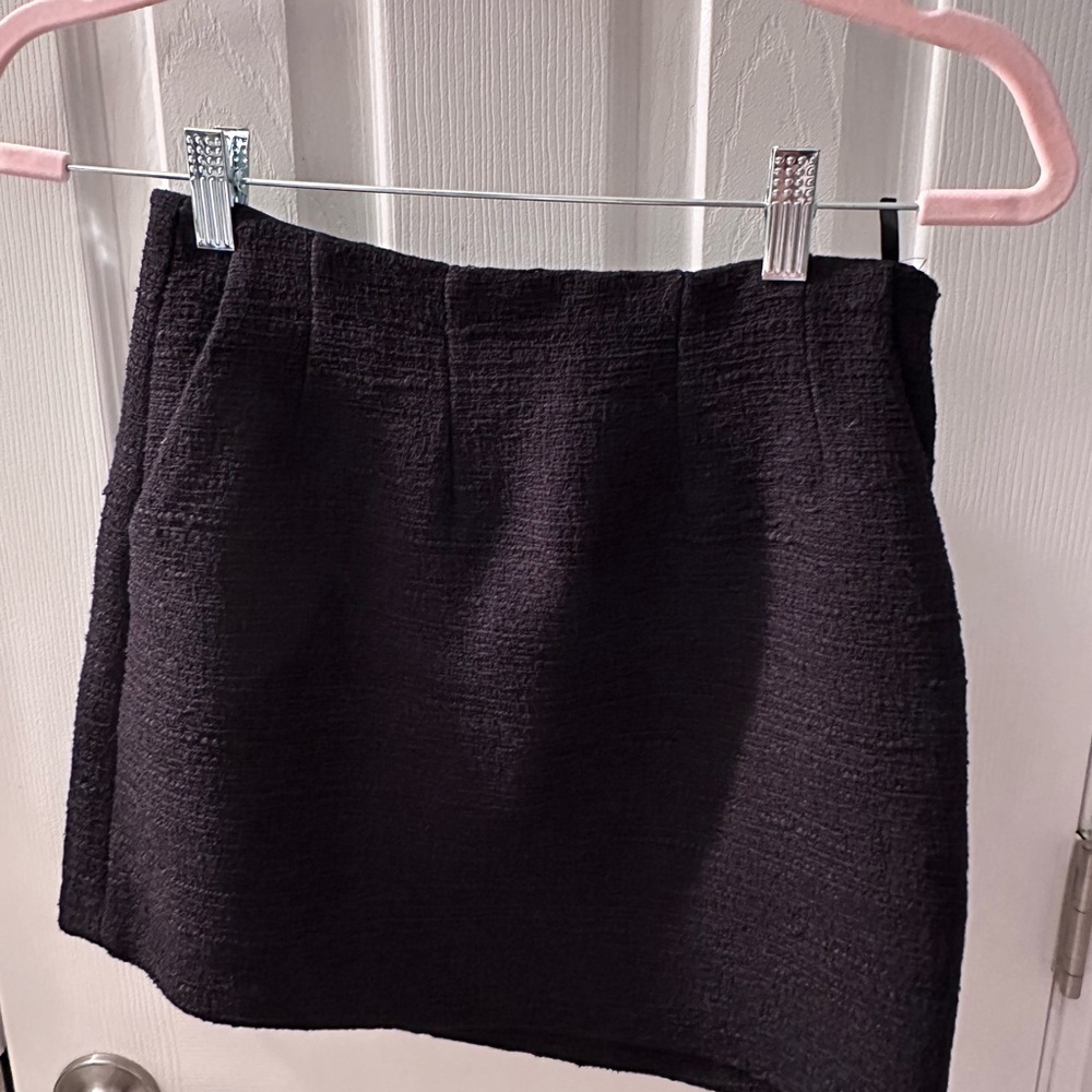 Elegant Black Textured Skirt